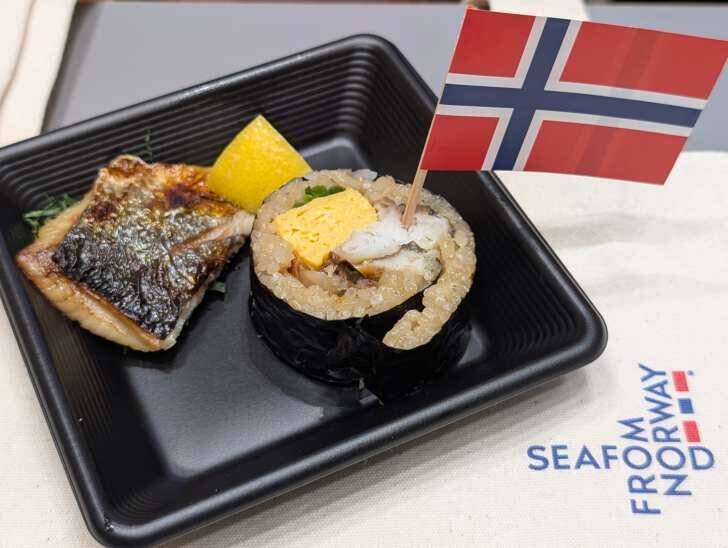 ノルウェー大使館とセブンが初タイアップ！「セブンプレミアム ノルウェーにしんの塩焼」を全国の店舗で7月28日（火）より数量限定発売