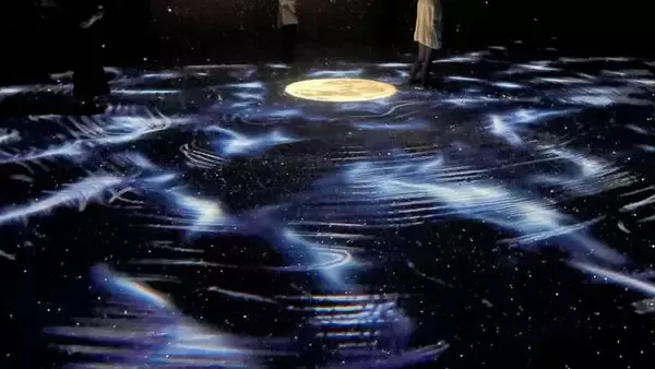 「横浜赤レンガ倉庫で無数の星と壮大な宇宙を体感できるのアートプラネタリウム「星とたたずむ」7月26日より開催！」の画像