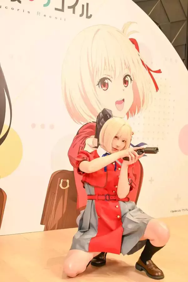 「伊織もえ・篠崎こころがコスプレ姿で登場！「eリコリス・リコイル」プレミアファン試打会が開催」の画像