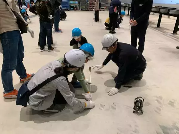 「見て、体験して、学べる！親子向け建設現場見学会「けんせつ探検隊2025」全国各地で開催」の画像