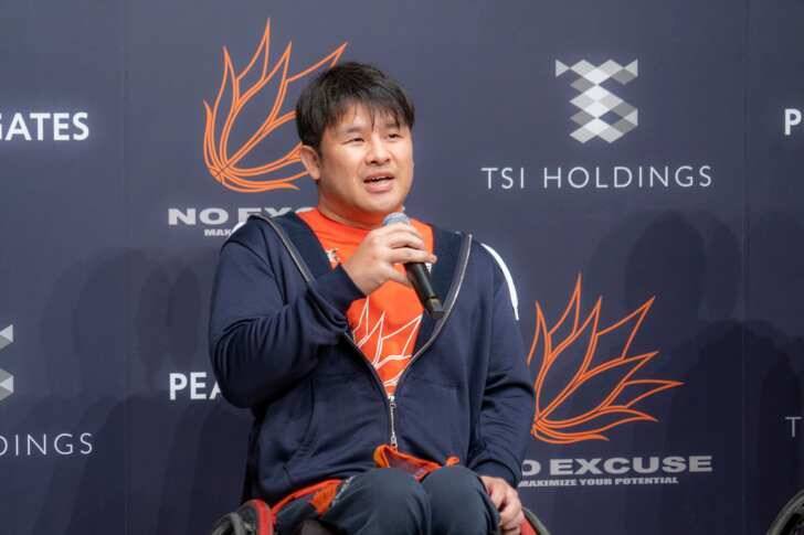 ゴルフアパレルブランド「PEARLY GATES」＆車いすバスケチーム「NO EXCUSE」　ユニフォームロゴスポンサー契約を発表