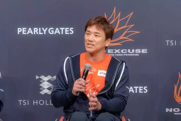 「ゴルフアパレルブランド「PEARLY GATES」＆車いすバスケチーム「NO EXCUSE」　ユニフォームロゴスポンサー契約を発表」の画像