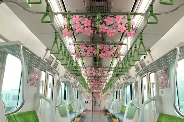 「JR山手線が”夢の始発駅”に！4505の夢を掲示した列車「Dreamトレイン」が4月1日より運行開始」の画像