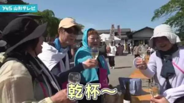 山形ワインバル　愛好家でにぎわう