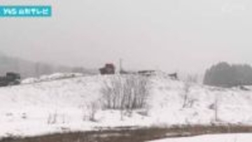 長井市の砕石場で作業員死亡 重機2台に挟まれる