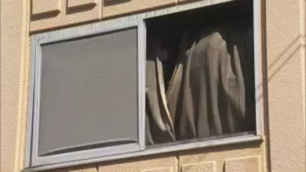 集合住宅の一室で火事…コンロ付近が燃える　住人とみられる高齢男性が死亡　大阪市港区