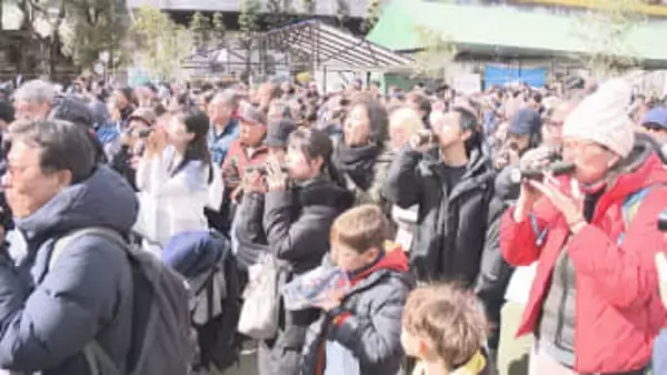 「子どもが健やかに成長してくれたら」節分の大阪天満宮に1000人　恵方巻丸かぶりで無病息災を祈願