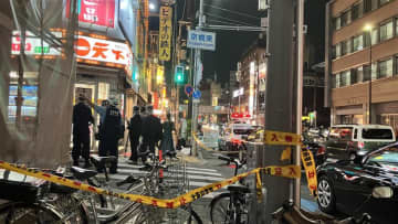 【速報】路上で頭から血を流している男性を病院搬送　防犯カメラに男性が自ら転倒する姿　大阪・京橋