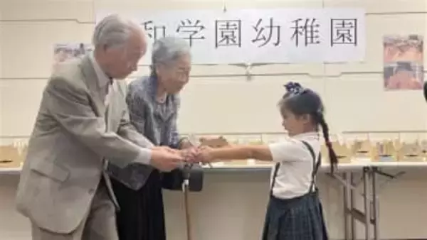 【警戒】被害総額は過去最悪を超える　園児が特殊詐欺防止の手作り啓発グッズをプレゼント　大阪府警