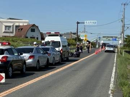 【速報】国道上で高齢女性が血を流して倒れているのが見つかる　引きずられた跡あり　ひき逃げか　兵庫・南あわじ市