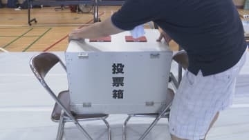 参院選あす投票日　投票所の設営始まる　物価高対策などが争点　近畿では計12議席を計62人が争う