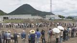「【近畿最大級】滋賀・野洲市で弥生時代の大型建物跡出土　祭祀に使われた建物か　現地説明会賑わう」の画像1