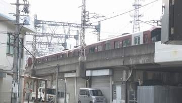 【中継】車両が傾いているようすも…近鉄・京都駅構内で普通電車が脱線　復旧に相当な時間かかる見込み