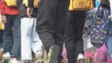 男児が通う小学校で始業式　南丹市・小6男児行方不明から16日　保護者「結希くんの無事願っている」