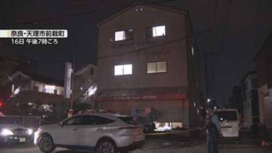 荷物用エレベーターに頭を挟まれ67歳男性が死亡　修理作業中に何らかの理由で動き出す　奈良・天理市