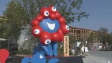 ミャクミャク再会セレモニー始まる　当選倍率は100倍　東ゲートと西ゲートの2体が万博公園に移設　大阪・吹田市