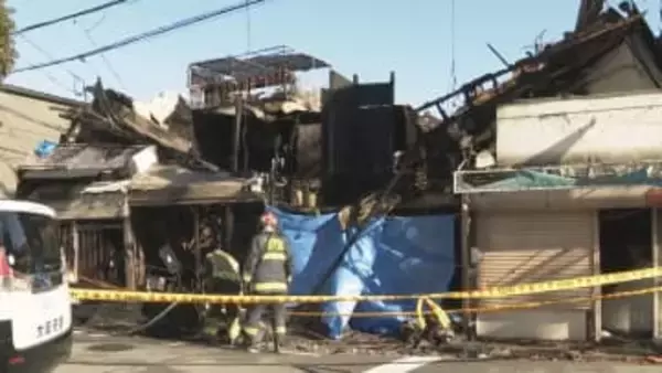 大阪・守口市で集合住宅など6軒が焼ける火事　焼け跡から身元不明の2人の遺体みつかる　住人の姉弟か