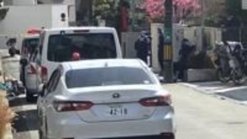 【速報】「強盗や」宅配業者を装った男　刃物突き付け住人の高齢女性に暴行　男は逃走中　大阪・池田市