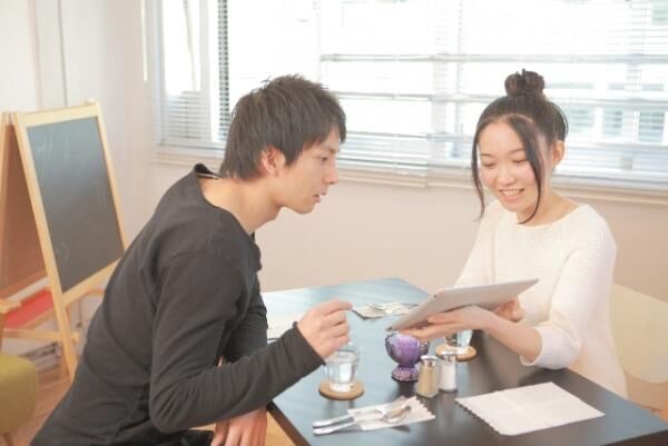 男子との会話で詰まったら 恋愛コミュニケーションを深める４つのコツ 16年10月18日 ウーマンエキサイト 1 3