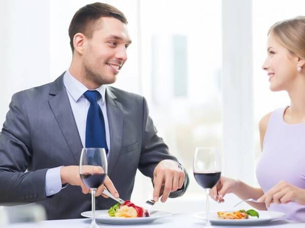 男性が内心イライラしてる女性の食事中の言動