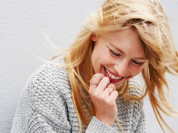 運命の出会いかも♡男性が思わず「魅力を感じる女性」の特徴って？