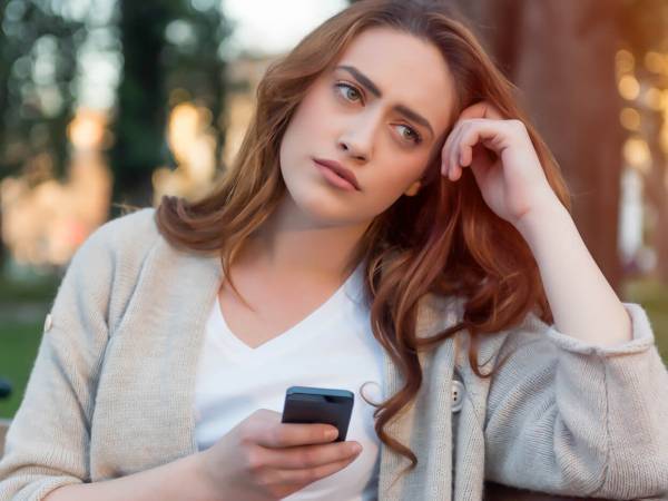 本当は脈ナシ？男性が「興味がない女性」だけにする言動