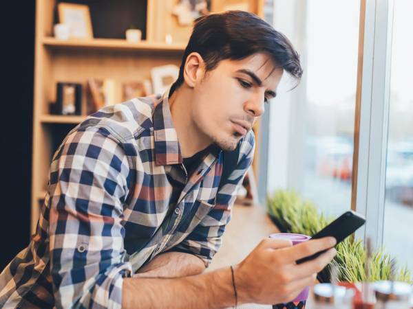 男性の星座別・LINEの返事が遅くなりがちな男性ランキングTOP5