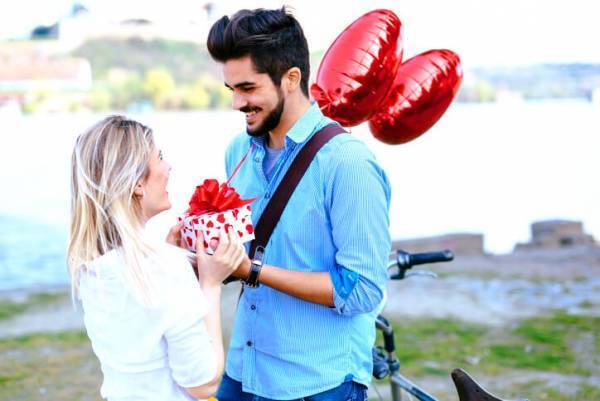 本命相手に必ず出してる？男性が「告白したい」ときのサイン4つ