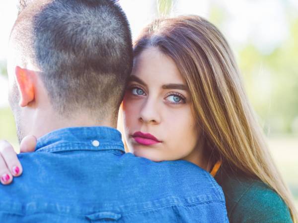 結婚を視野に入れるなら…いまの彼と別れるべき？続けるべき？診断