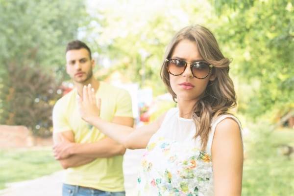 もしかして既婚者かも…不倫中の男性が送るLINEの特徴3つ