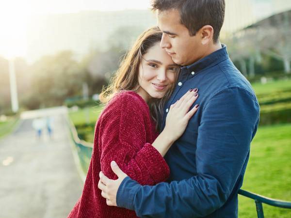 星座で運命を占う：魂レベルで惹かれ合う・宿命の男女TOP5