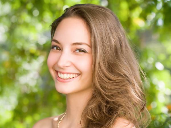 特別な美人じゃないのに…なぜかモテる「普通の子」の特徴って？