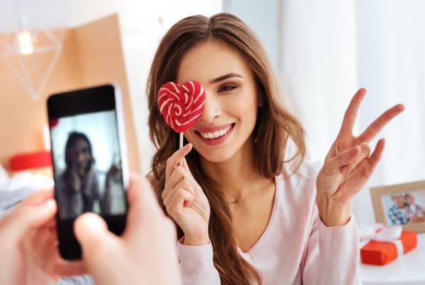 実はこんなタイプがモテる！男性が外見以外で「いいな」と思う女性の共通点3つ