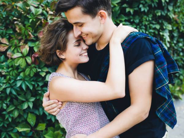 自分からいくのもアリ！男性に聞いた「キスされて嬉しい瞬間」とは