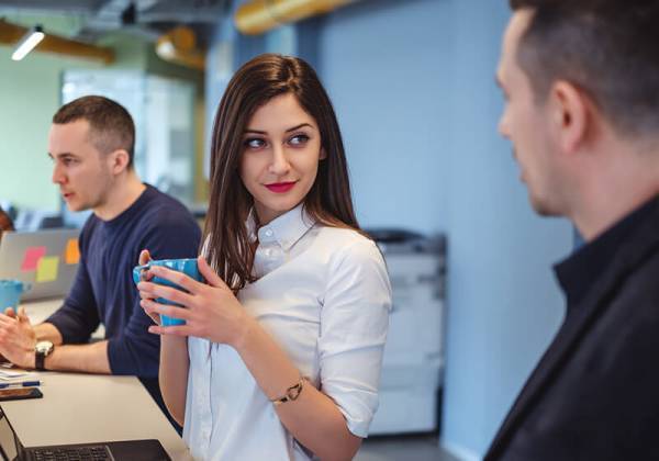 男性から仕事の自慢話をされたら？…好感を与えるアンサー4つ