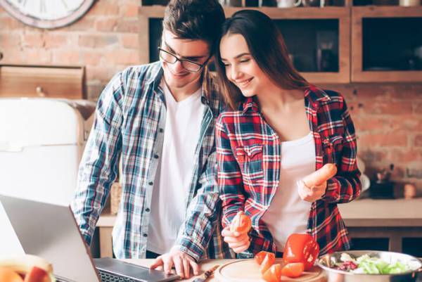 あなたは恋愛してる？恋人ができたら表れる、ポジティブな変化4選