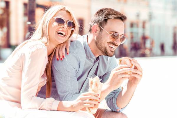 ふたりが生まれた月で分かる！将来「仲良し夫婦」になるカップルTOP10