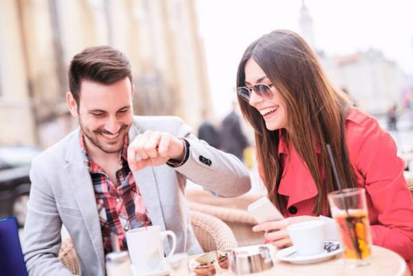 見極めて！すぐに彼女を乗り換える「チャラい男性」の特徴3つ