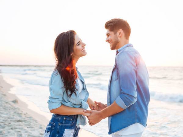 女性に聞いた♡「恋に落ちた瞬間」って？