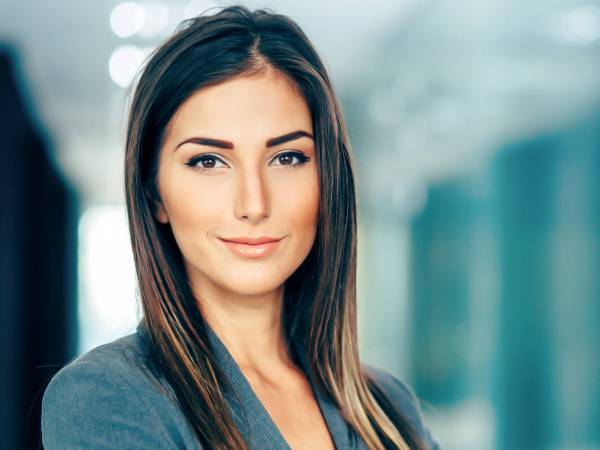 ちょっと怖い？賢すぎる女性に彼氏がいない理由