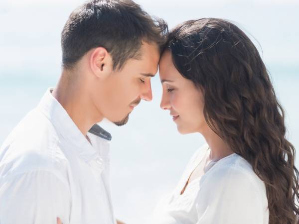 名前占い！結婚後も「ずっとラブラブ」なカップルTOP5