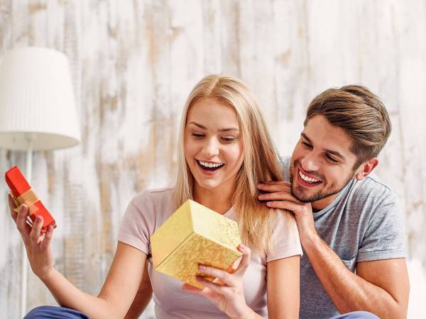 「その日」を意識させて！彼に「誕生日をお祝いしてもらう方法」って？