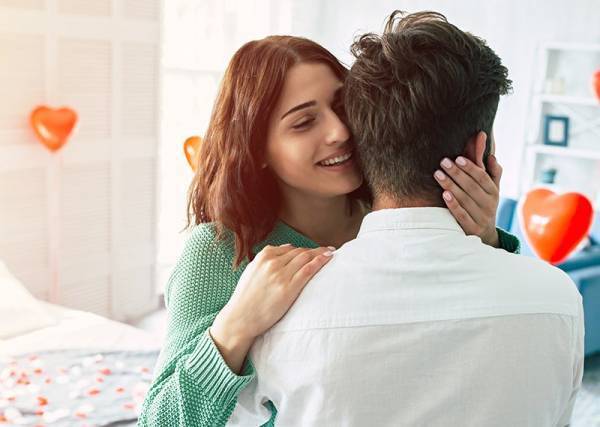 これも束縛？男性が嫌がる「彼女の重い行動」3つ