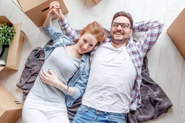 たまらない！男性が思わずハグしたくなる女性のしぐさ