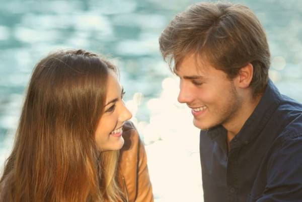 これをされたら間違いナシ！男性が本命女性に見せる「王道の行動」