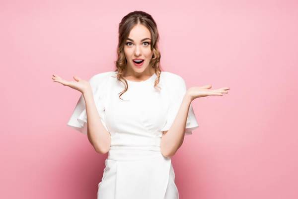 なんで愛される？「ちょっと抜けてる」女性の魅力