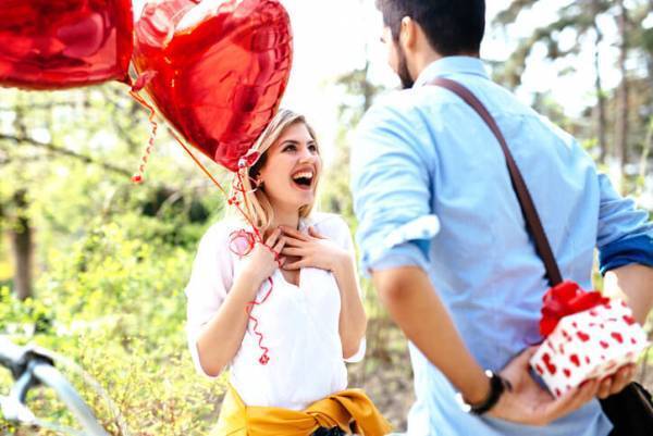 愛され続ける！男性を「虜にする」女性の特徴