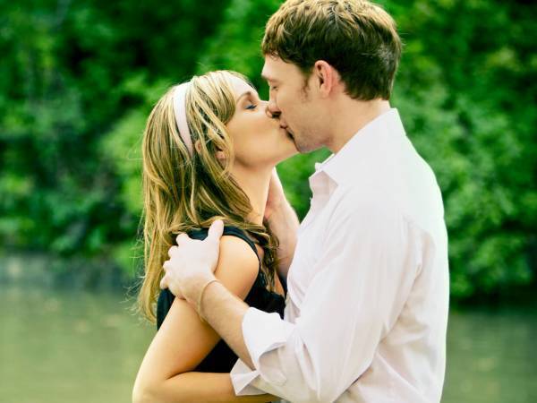 あなたの彼はどのタイプ？キスの仕方でわかる「男性の性格」3つ