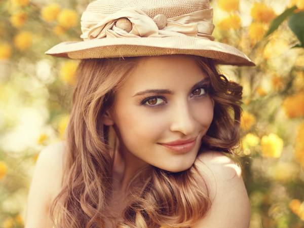 明日からマネしたい！「特別な美人じゃないのにモテる女性」の特徴3つ