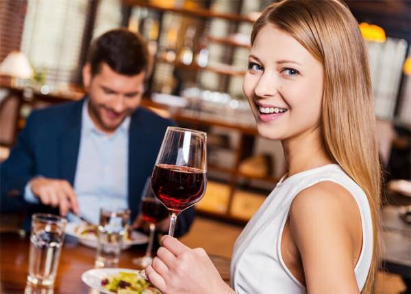 ポイントはなに？男性との接点が途切れない女性の共通点とは